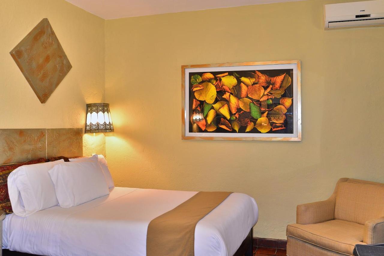 סאן מיגל דה אלנדה Hotel Mesones 49 מראה חיצוני תמונה